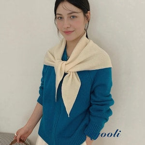 Cream White Wool Knit Triangle Scarf - Soft Ribbed Shawl Wrap
