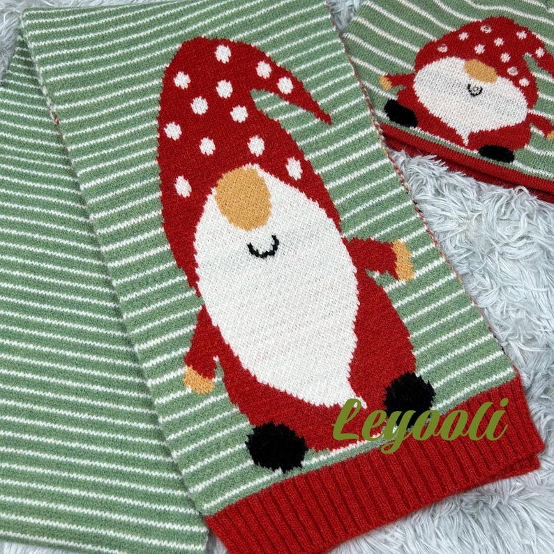 Light Up Christmas Gnome Knit Hat & Scarf Set - LED Beanie