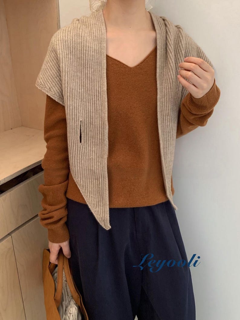 Handmade Ribbed Knit Triangle Scarf: Pumpkin Beige Cozy Shawl