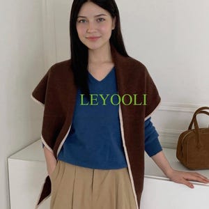 Handmade 100% Wool Coffee Brown Shawl Wrap | Minimalist Triangular Scarf | Soft Warm Shoulder Wrap for Fall Winter | Classic Gift for Her