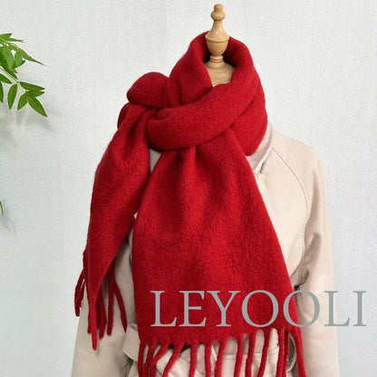 Red Wool Blend Scarf: Classic Winter Shawl (192x30cm)