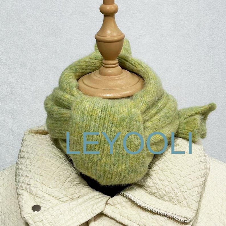 Handmade Green Wool Knit Scarf, Warm Winter Accessory