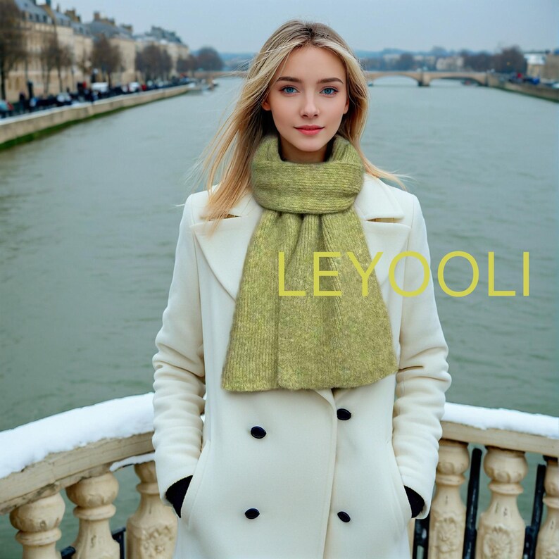 Handmade Green Wool Knit Scarf, Warm Winter Accessory