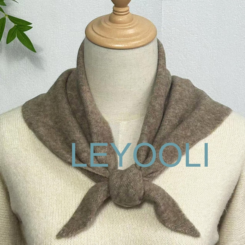 Green Wool Blend Triangle Scarf: Cozy Winter Bandana