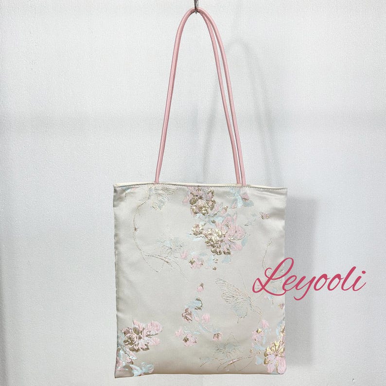 Embroidered Floral Canvas Tote Bag: Hanfu Style Carry-All