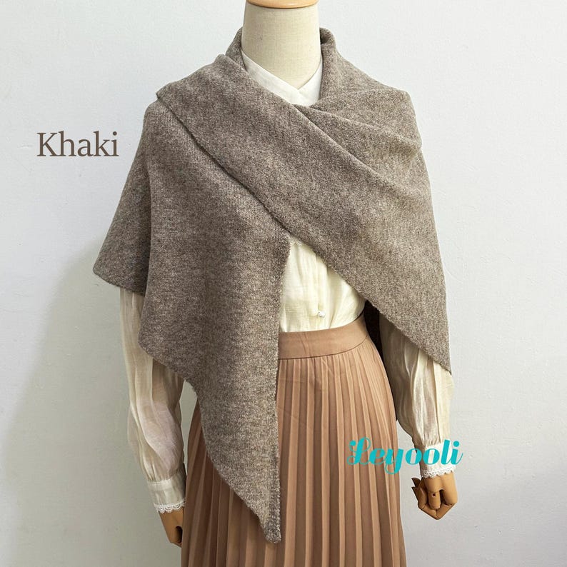 Wool Blend Triangle Shawl: French Vintage Knit Scarf Wrap
