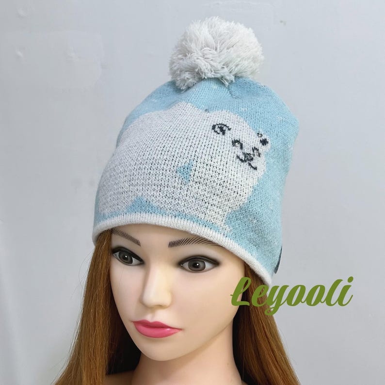 Light Up Polar Bear Knit Hat and Scarf Set: LED Christmas Beanie