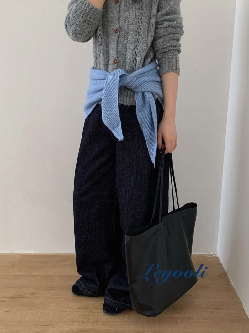 Light Blue Knit Triangle Scarf: Ribbed Neck Shawl with Slot