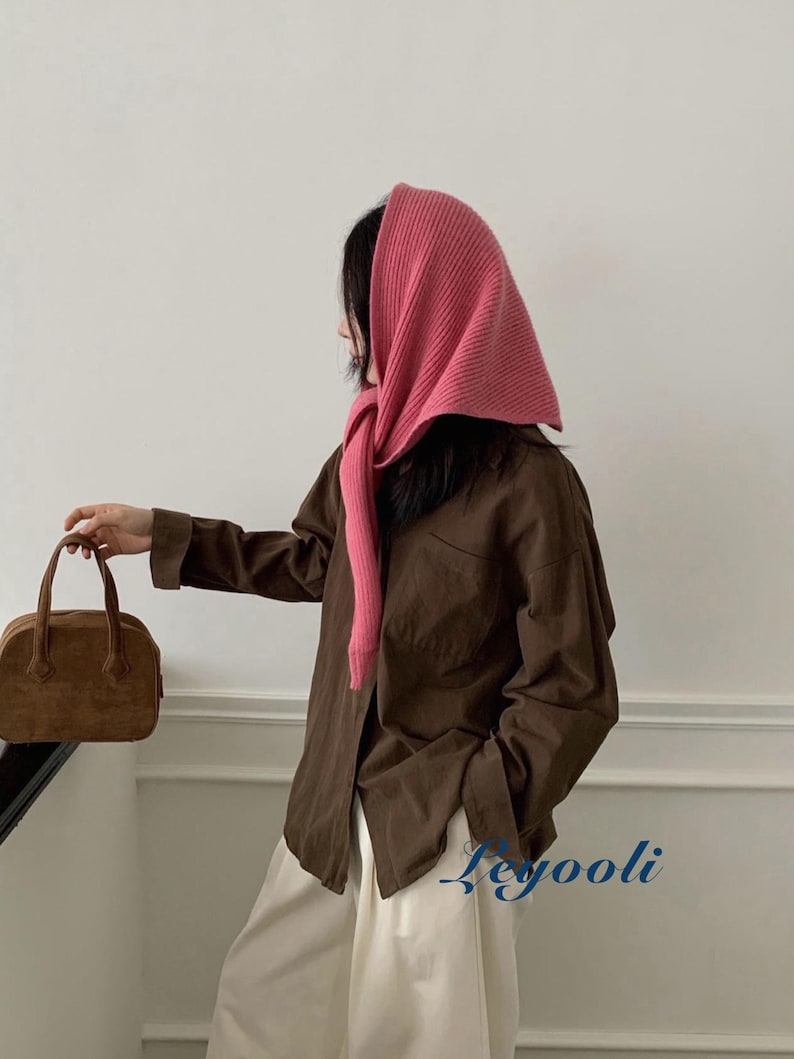 Rose Pink Knit Triangle Scarf: Ribbed Neck Warmer, Winter Shawl