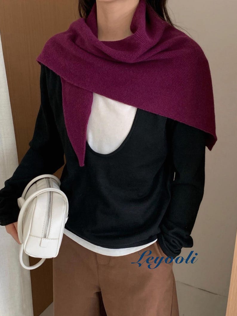 Deep Grape Wool Triangle Scarf: Ribbed Knit Winter Shawl