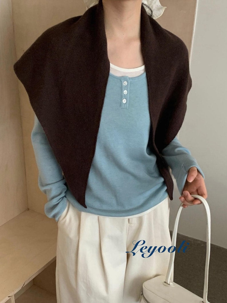 Chestnut Brown 100% Wool Knit Triangle Scarf, Warm Ribbed Shawl, Handmade Cozy Wrap