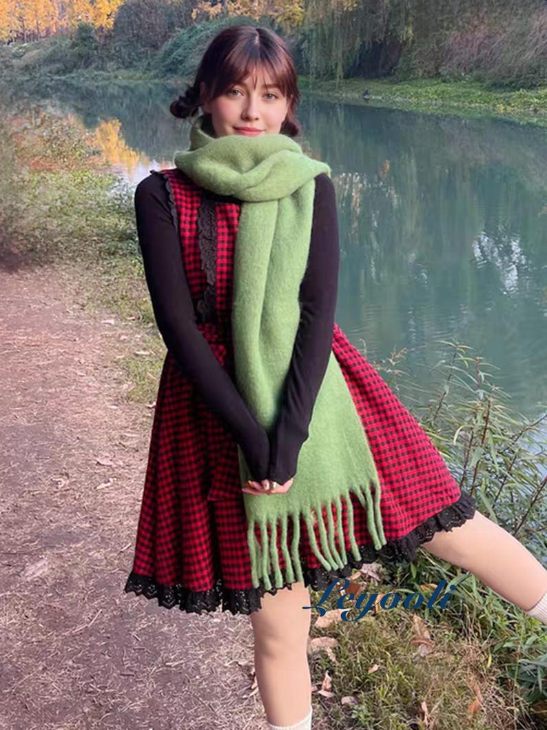 Green Wool Blend Fringe Scarf: Handmade Winter Mohair Feel Shawl