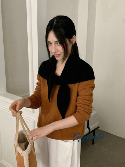 Black 100% Wool Triangle Scarf, Minimalist Ribbed Knit Shawl, Elegant Winter Wrap for Women