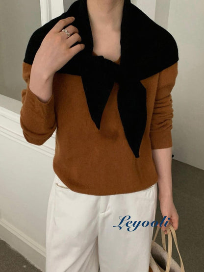 Black 100% Wool Triangle Scarf, Minimalist Ribbed Knit Shawl, Elegant Winter Wrap for Women