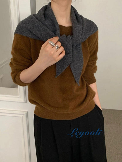 Charcoal Gray 100% Wool Knit Triangle Scarf, Minimalist Ribbed Wrap, Soft Wool Shawl