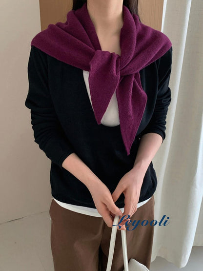 Deep Grape Wool Triangle Scarf: Ribbed Knit Winter Shawl