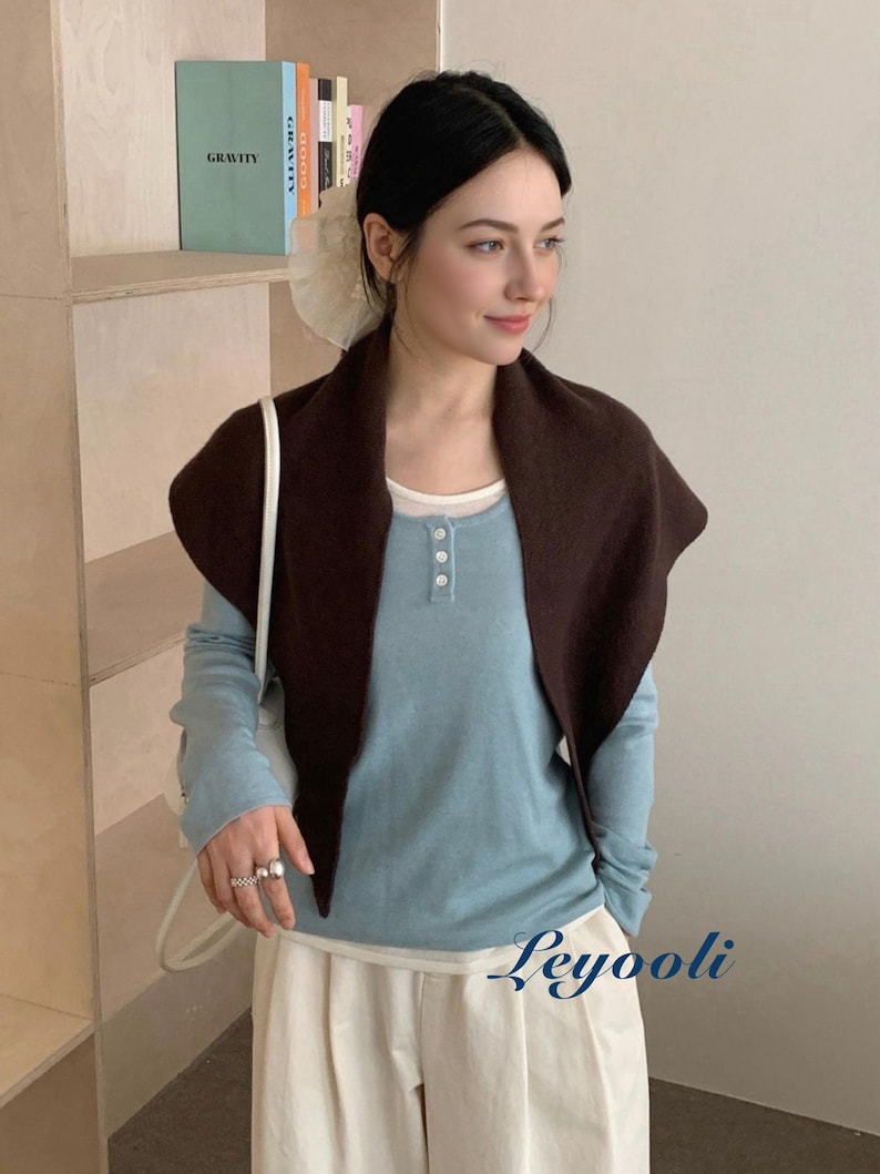 Chestnut Brown 100% Wool Knit Triangle Scarf, Warm Ribbed Shawl, Handmade Cozy Wrap