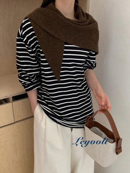 Speckled Brown 100% Wool Knit Triangle Scarf, Cozy Ribbed Shawl, Handmade Neutral Wrap