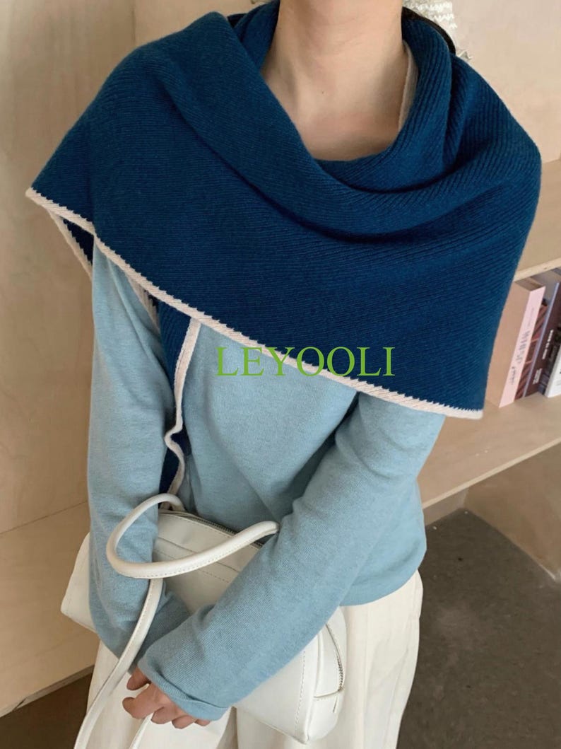 Handmade 100% Wool Deep Blue Shawl Wrap | Minimalist Triangular Scarf | Soft Warm Winter Shoulder Wrap | Elegant Knit Gift for Her