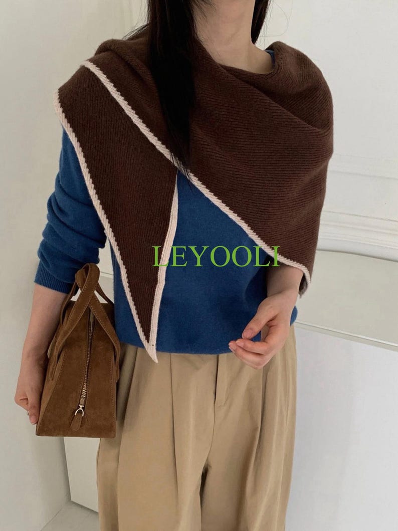 Handmade 100% Wool Coffee Brown Shawl Wrap | Minimalist Triangular Scarf | Soft Warm Shoulder Wrap for Fall Winter | Classic Gift for Her