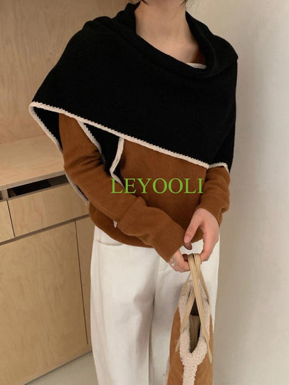 Handmade 100% Wool Black Shawl Wrap | Minimalist Winter Scarf | Elegant Triangular Wrap | Chic Knit Gift for Her