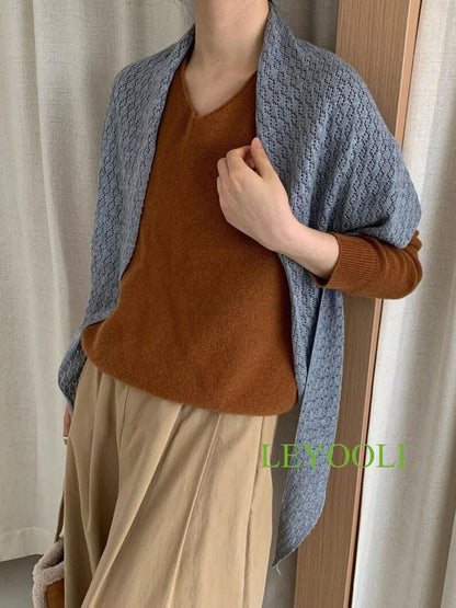 Light Gray Knit Triangle Scarf, Handmade Lace Shawl, Elegant Wrap