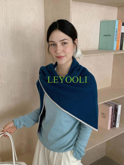 Handmade 100% Wool Deep Blue Shawl Wrap | Minimalist Triangular Scarf | Soft Warm Winter Shoulder Wrap | Elegant Knit Gift for Her