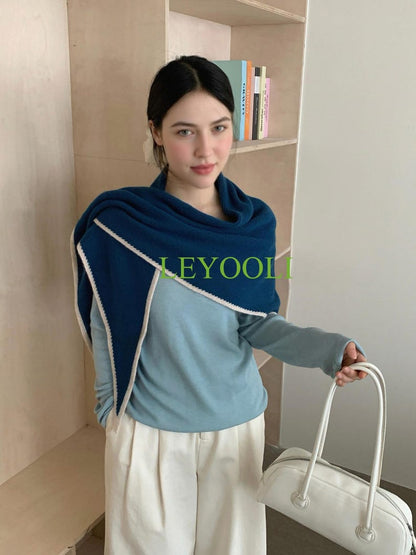 Handmade 100% Wool Deep Blue Shawl Wrap | Minimalist Triangular Scarf | Soft Warm Winter Shoulder Wrap | Elegant Knit Gift for Her